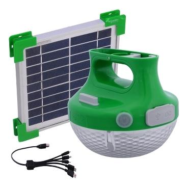 Mobiya une lampe solaire portable et polyvalente à utiliser au jardin, en  camping pour recharger ses appareils via prise usb. 